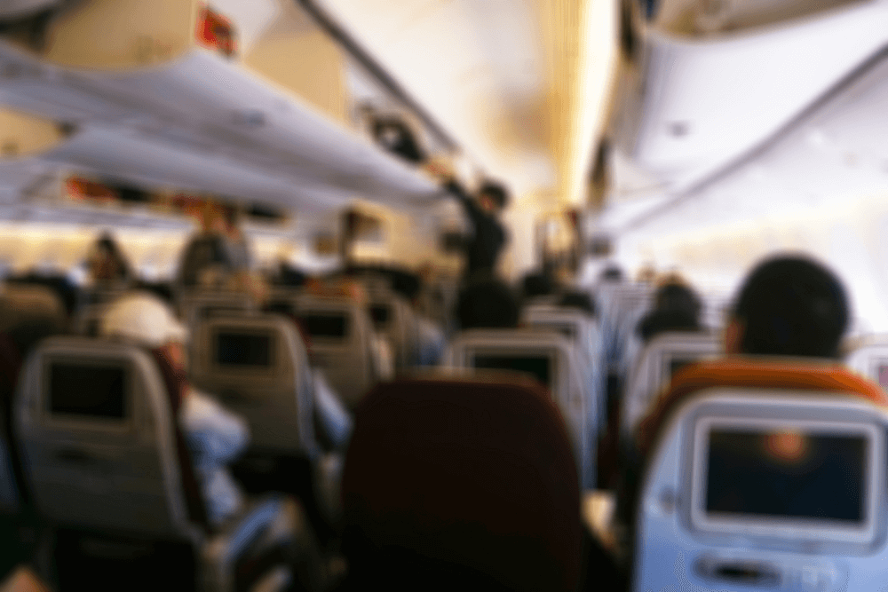 Təyyarə salonu